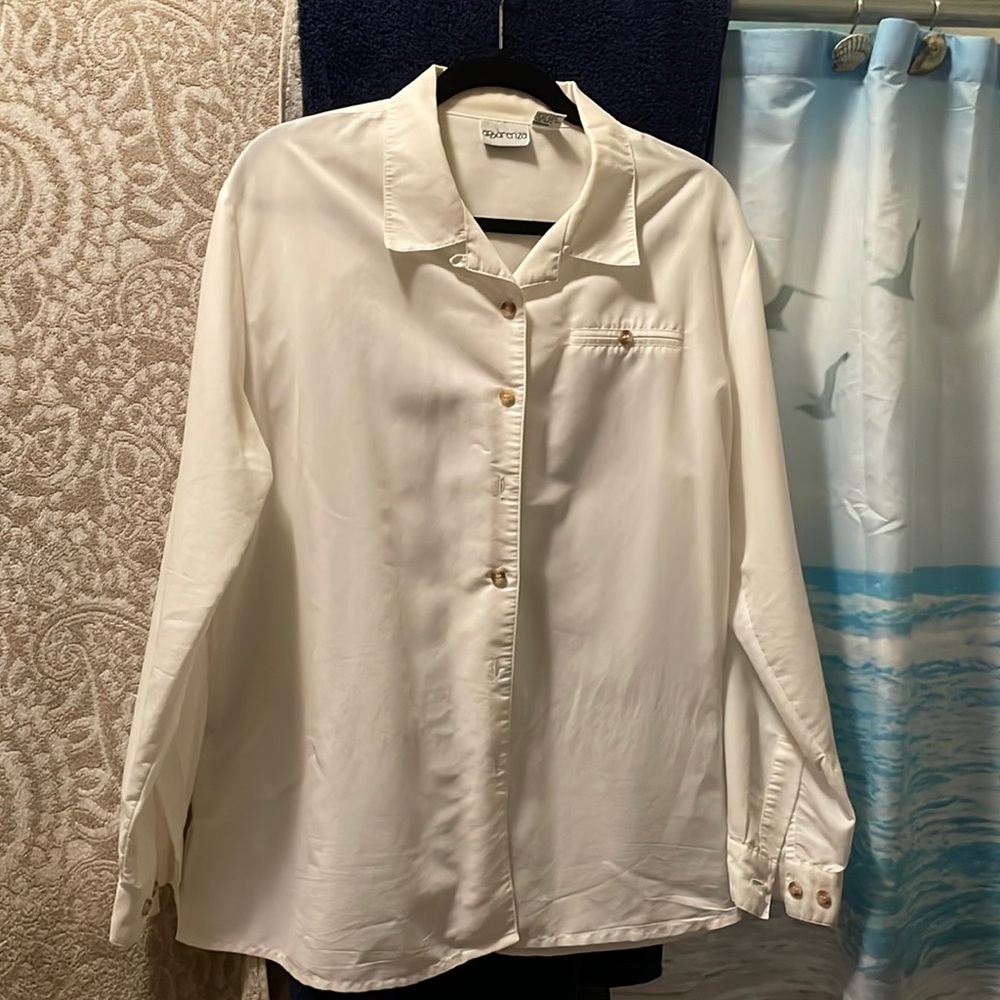 White button down blouse with Peter Pan collar by Apparenza, womens XL